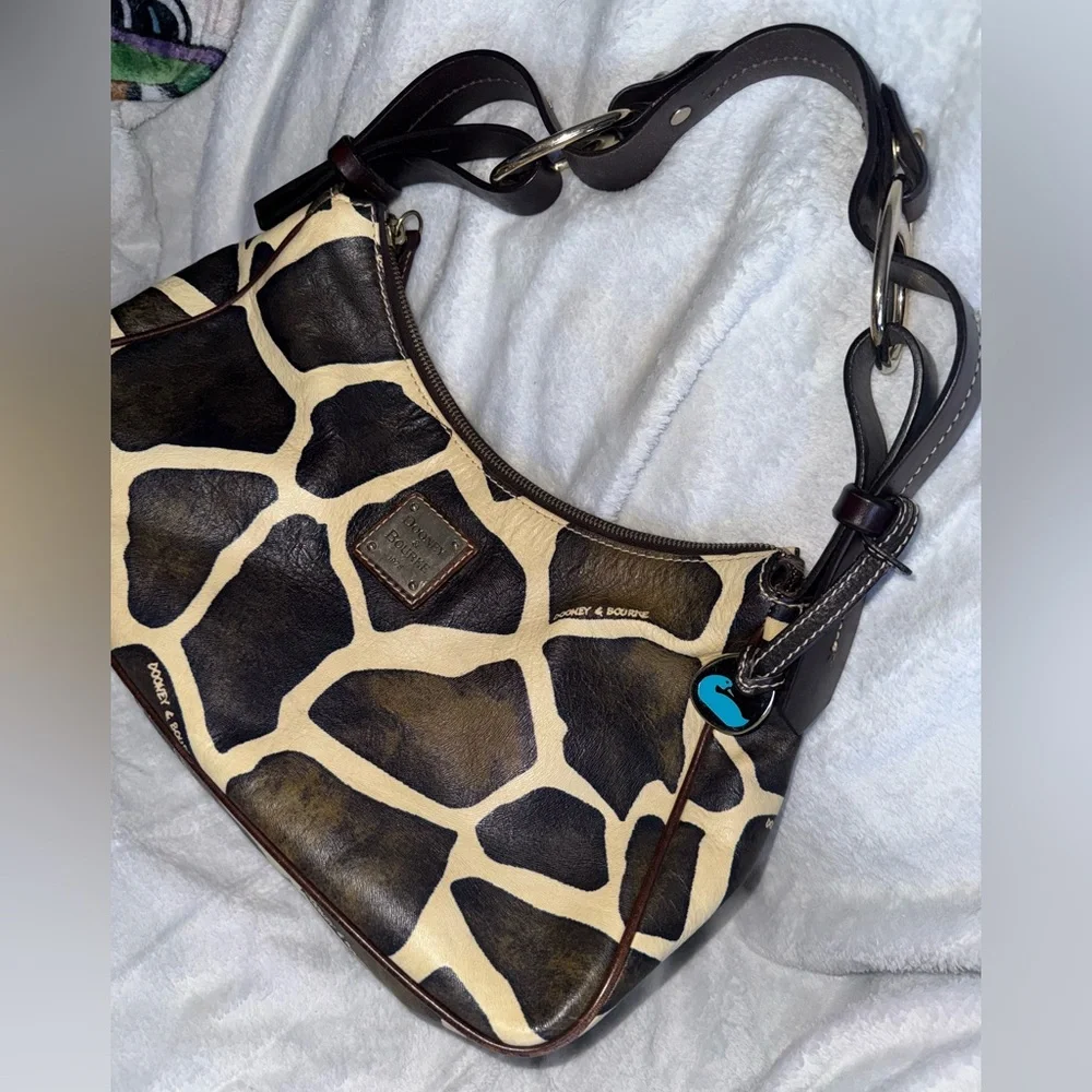 Dooney & Bourke Giraffe Animal Print Shoulder Bag w/ COA in EUC - Picture 10 of 14